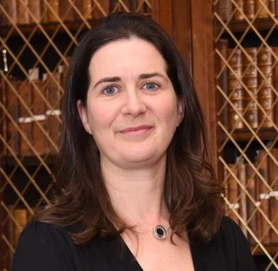 Dr Niamh Humphries
